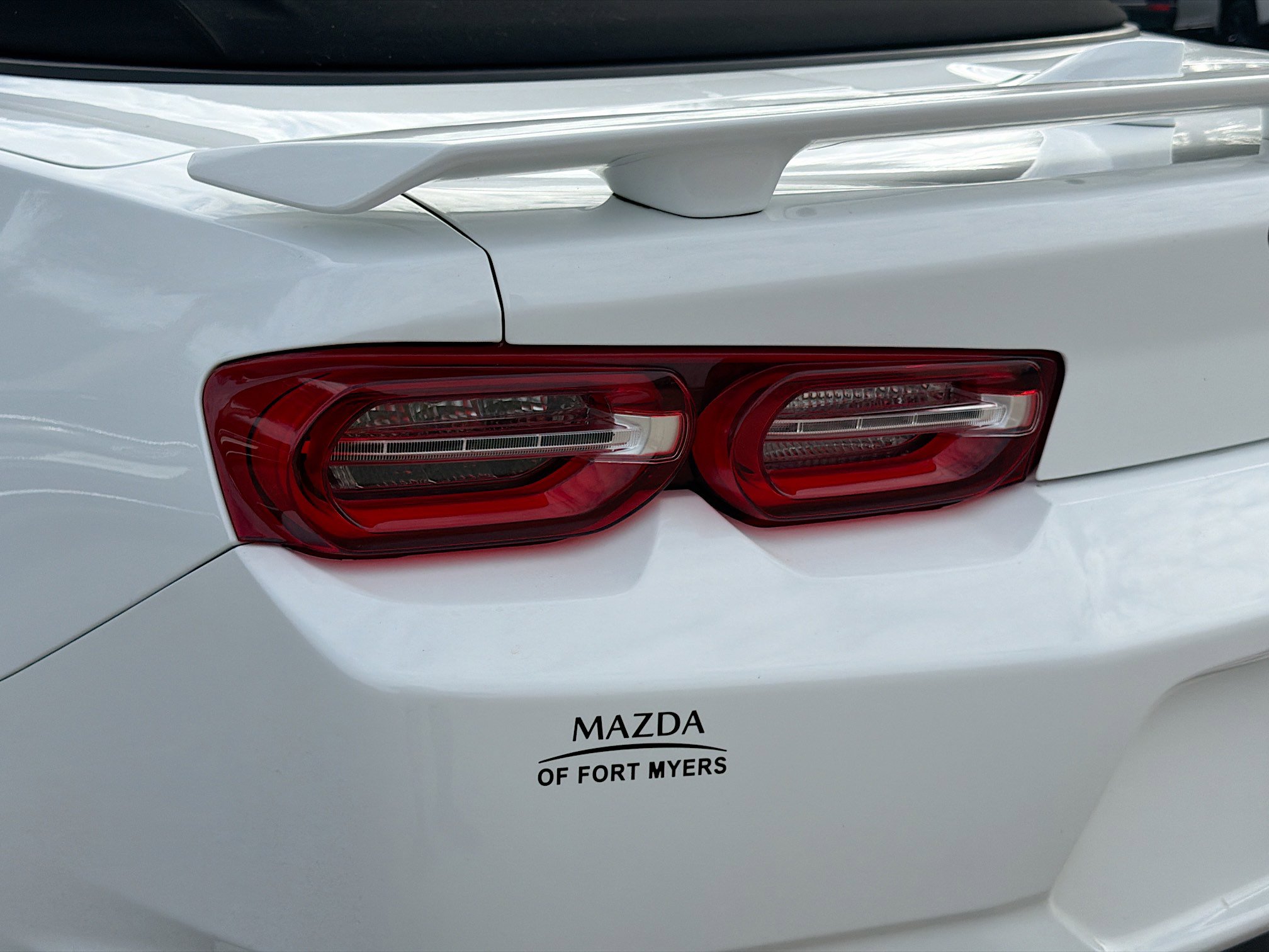 Used 2020 Chevrolet Camaro LT image 10