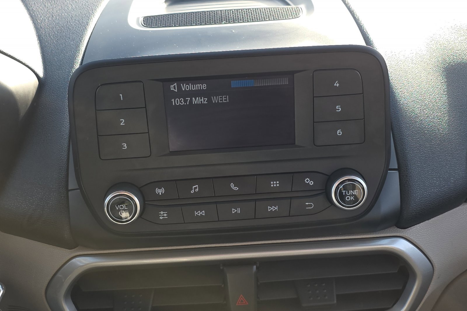 Used 2020 Ford EcoSport S image 17