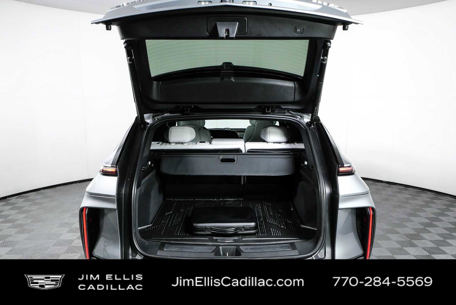 Used 2024 Cadillac Lyriq Sport w/ LPO, Floor Liner Package AWD/4WD image 32
