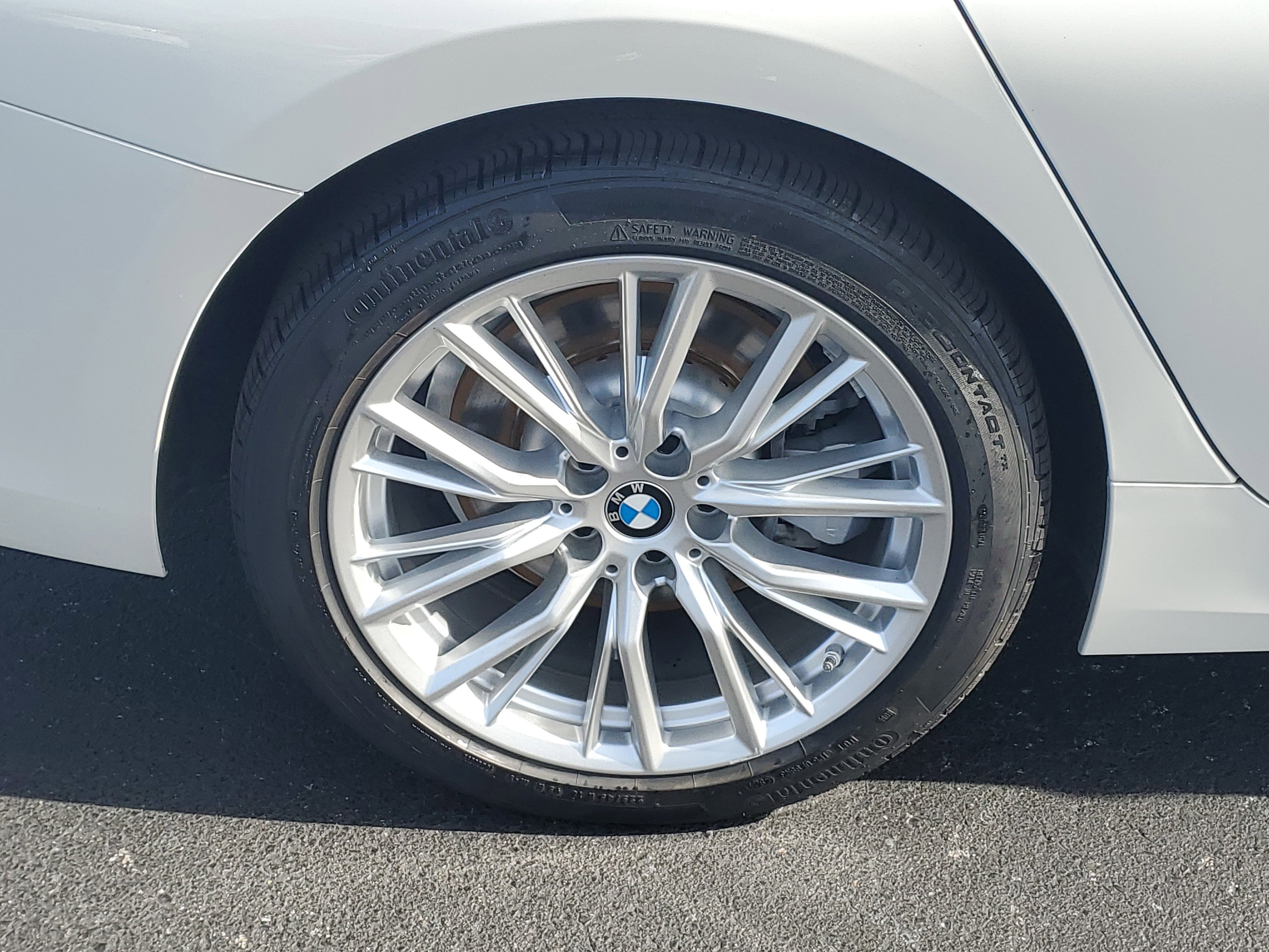 Used 2024 BMW 330i Sedan w/ Convenience Package image 6