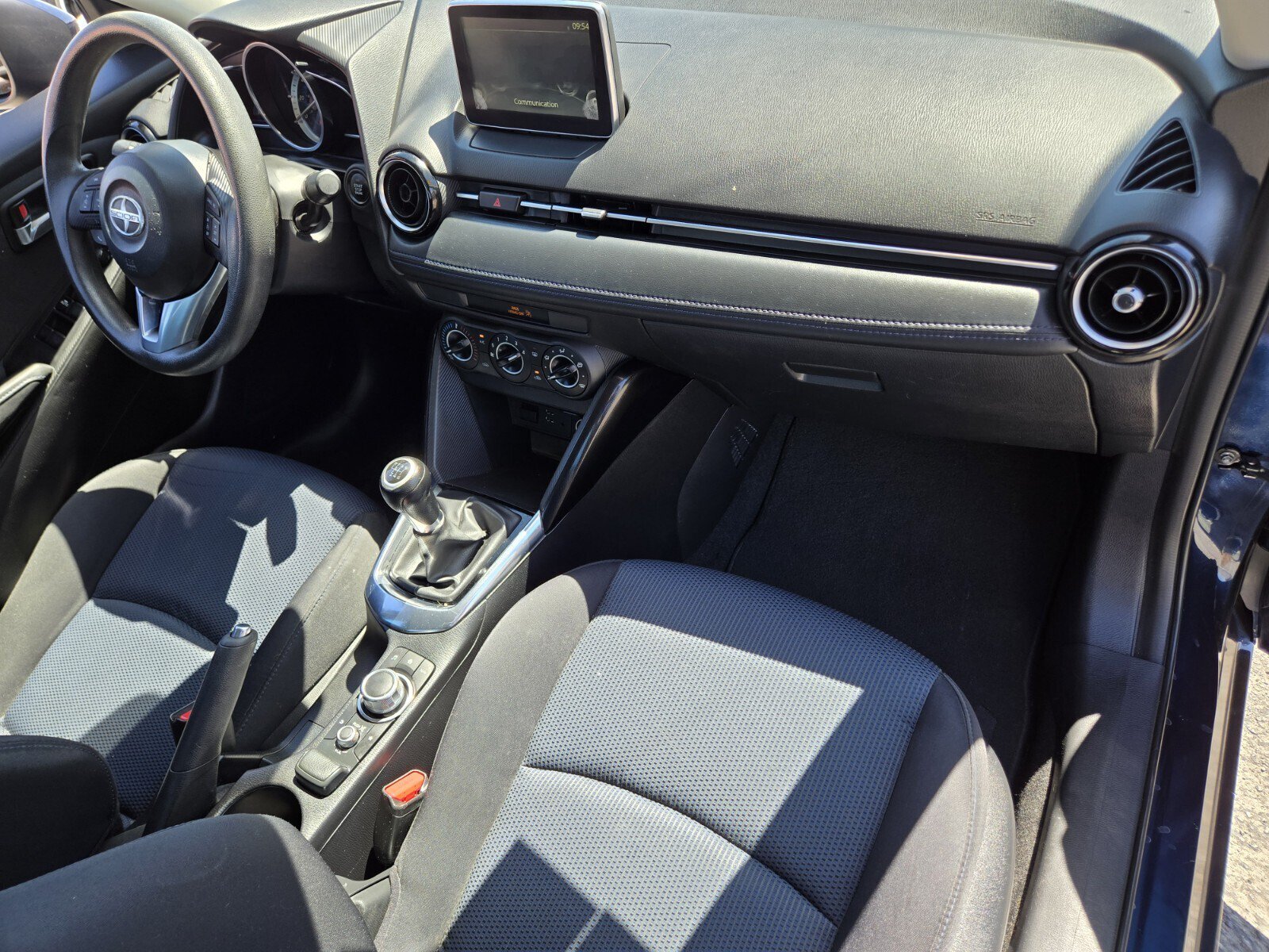 Used 2016 Scion iA FWD image 13