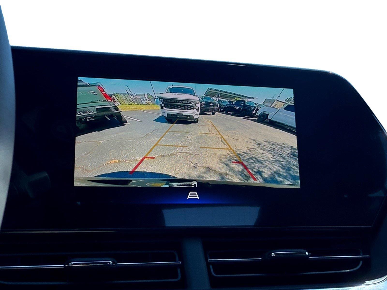 New 2026 Chevrolet Trax LT w/ Driver Confidence Package FWD image 22