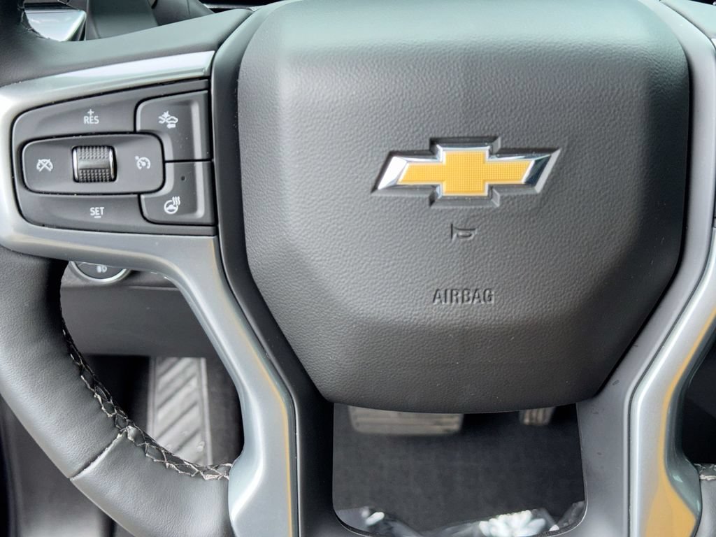 Used 2026 Chevrolet Silverado 1500 LTZ w/ LTZ Premium Package AWD/4WD image 17