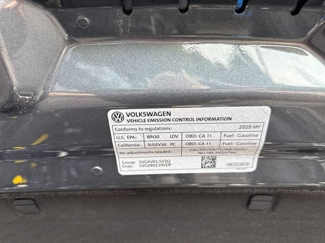 Used 2025 Volkswagen Jetta SE FWD image 76