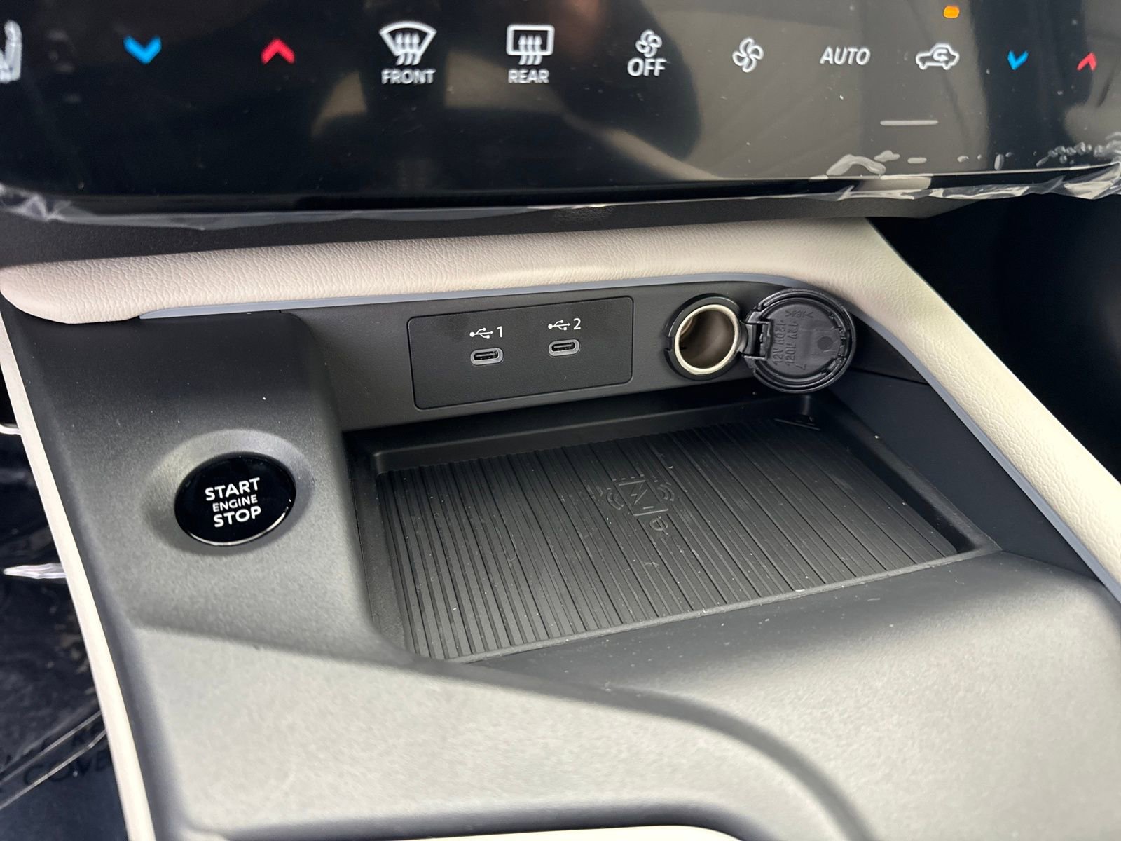 New 2026 Nissan Sentra SL w/ Floor Mat Package FWD image 22