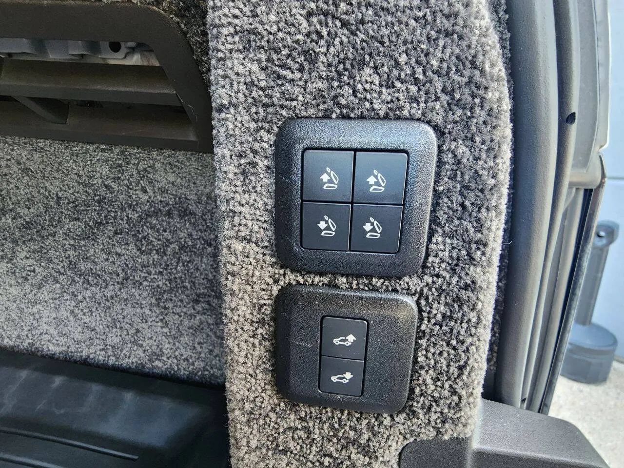 Used 2019 Land Rover Range Rover Supercharged AWD/4WD image 13