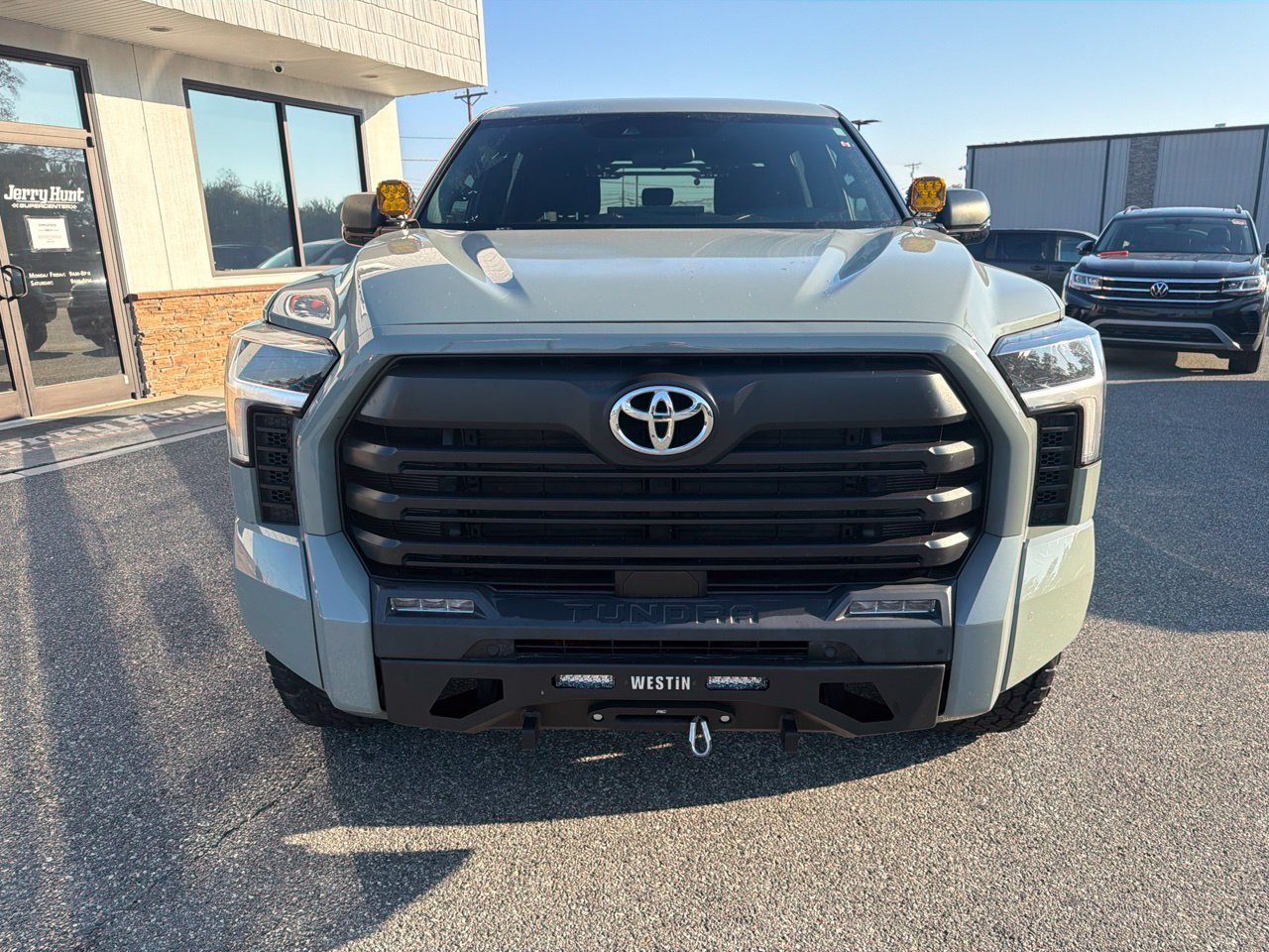 Used 2025 Toyota Tundra SR5 w/ SR5 Premium Package AWD/4WD image 12