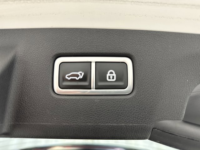 Certified 2022 Kia Sorento SX image 32