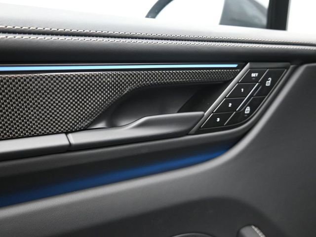 New 2025 Porsche Macan Turbo Electric AWD/4WD image 9