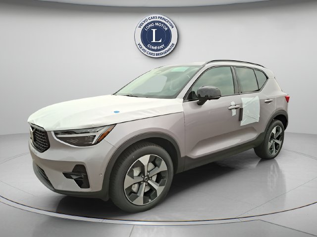 New 2026 Volvo XC40 B5 Plus w/ Protection Package Premier AWD/4WD image 1
