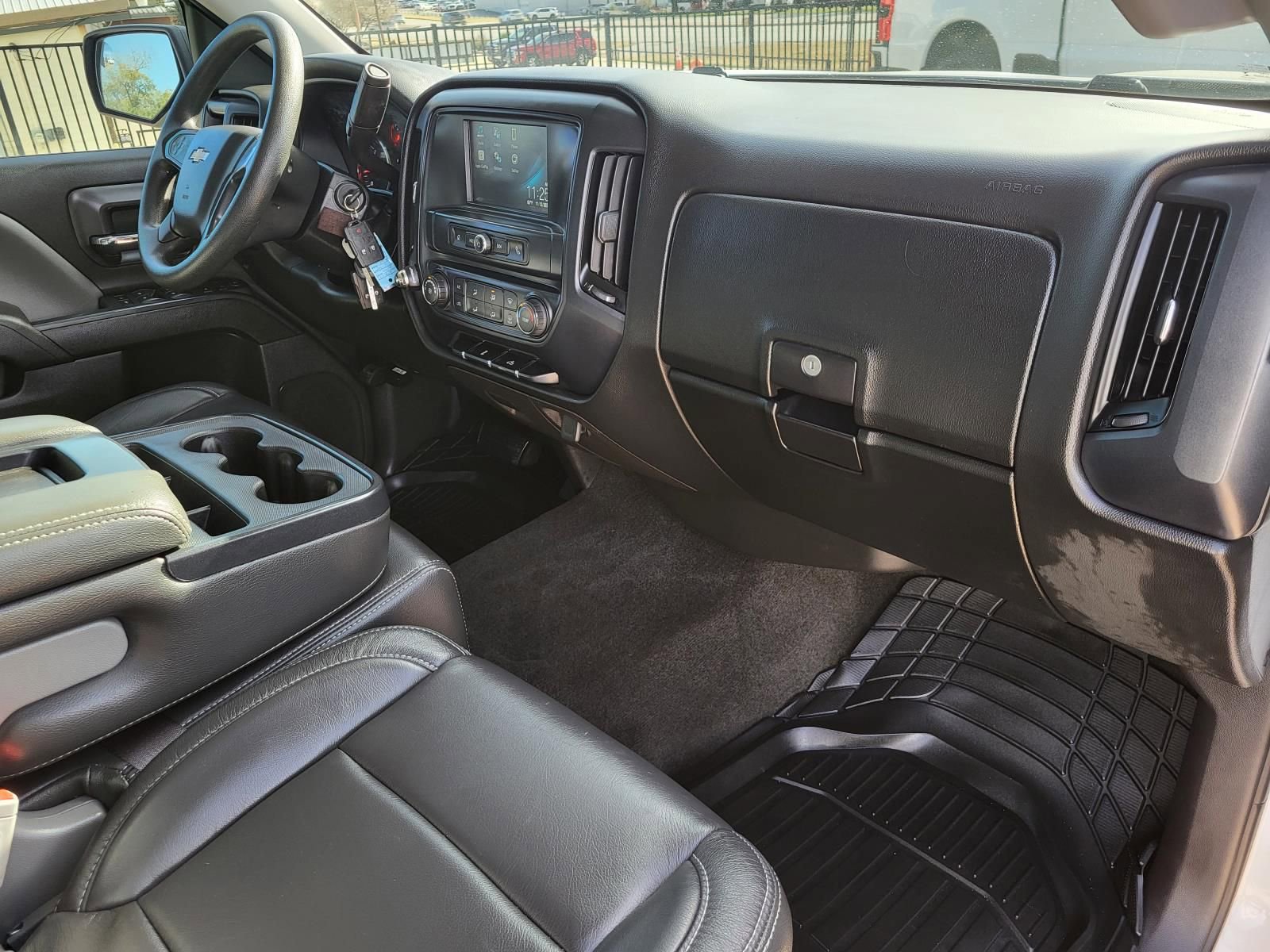 Used 2018 Chevrolet Silverado 1500 Custom w/ Custom Value Package image 15