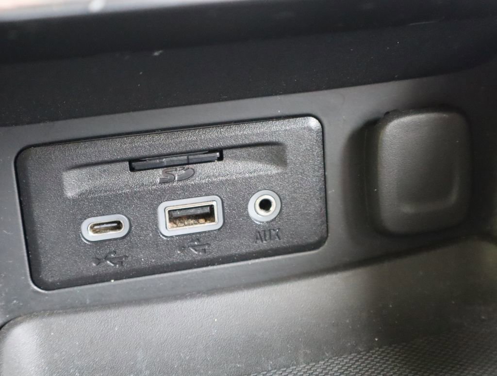 Certified 2019 GMC Terrain SLE w/ Driver Convenience Package image 30