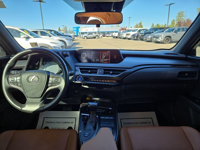 Used 2021 Lexus UX 250h AWD/4WD image 3