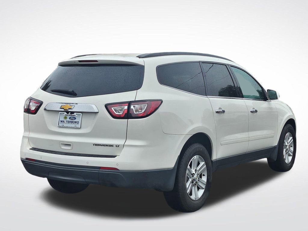 Used 2014 Chevrolet Traverse LT image 25