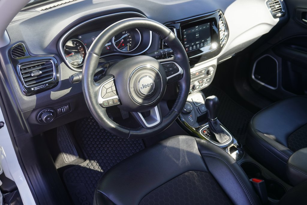 Used 2021 Jeep Compass Latitude w/ Sun and Sound Group image 10