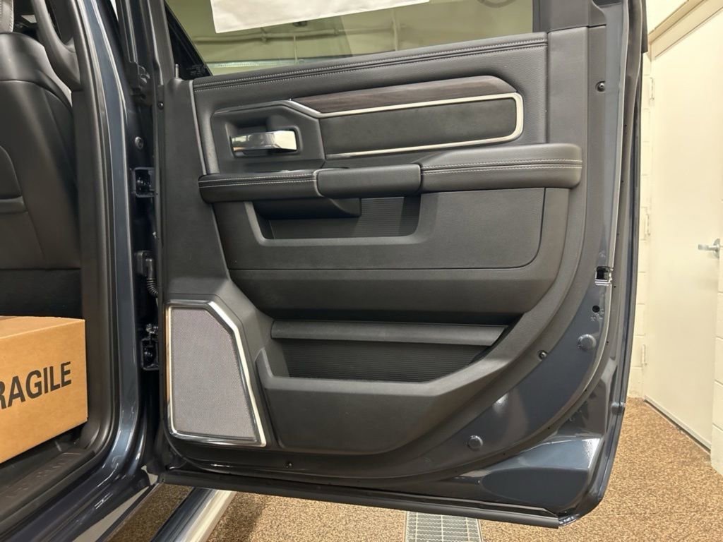 New 2026 RAM 4500 4x4 Crew Cab DRW w/ Laramie Trim Package image 15