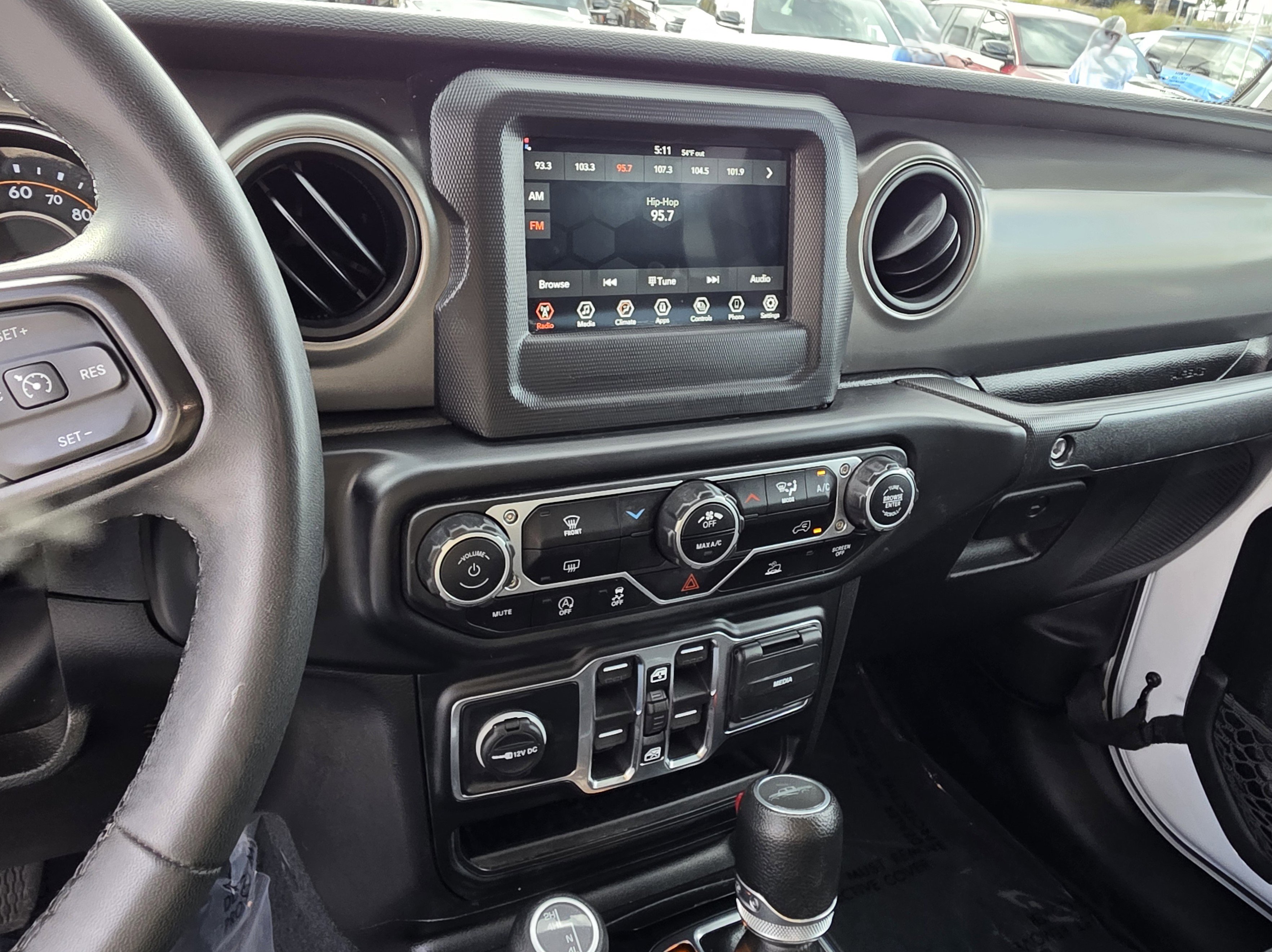 Certified 2023 Jeep Gladiator Sport image 15