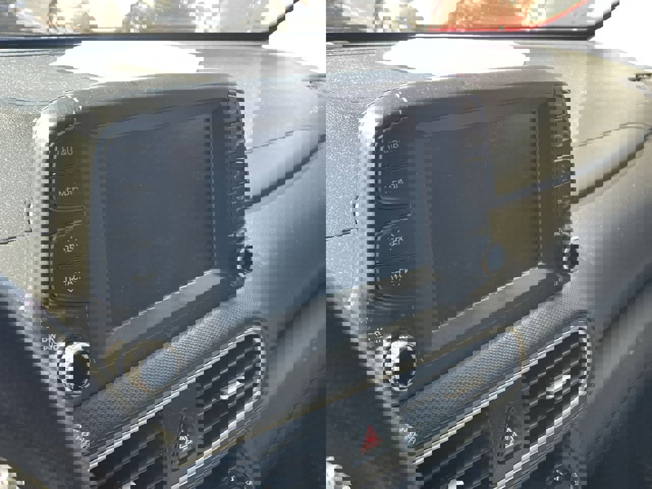 Used 2018 Hyundai Kona SE image 7