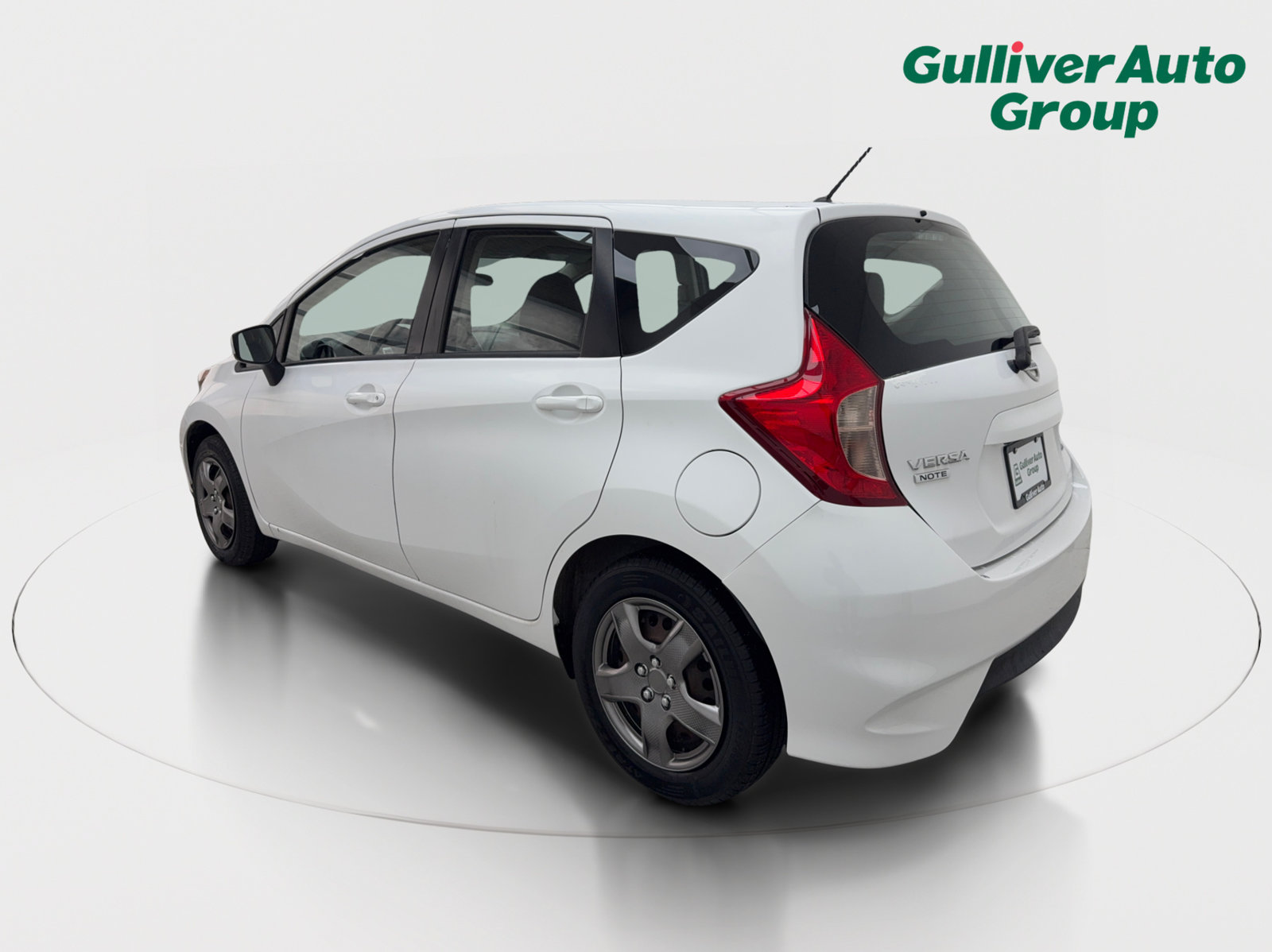 Used 2019 Nissan Versa Note SV FWD image 4