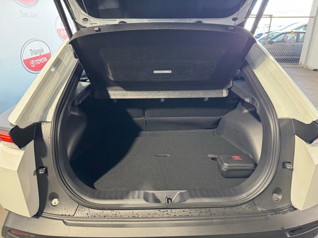 New 2026 Toyota C-HR AWD/4WD image 27