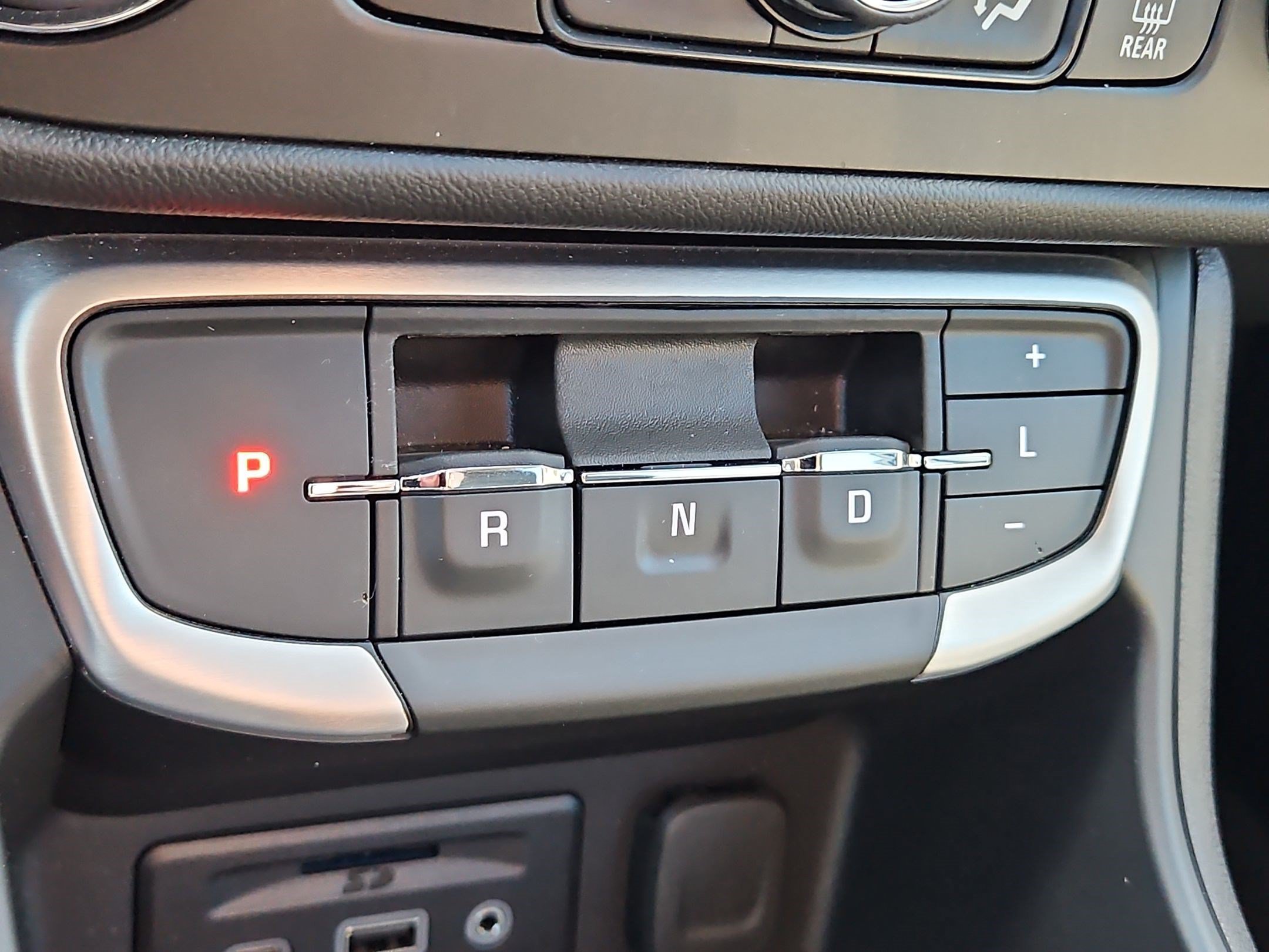 Used 2024 GMC Terrain SLT w/ Elevation Edition AWD/4WD image 22