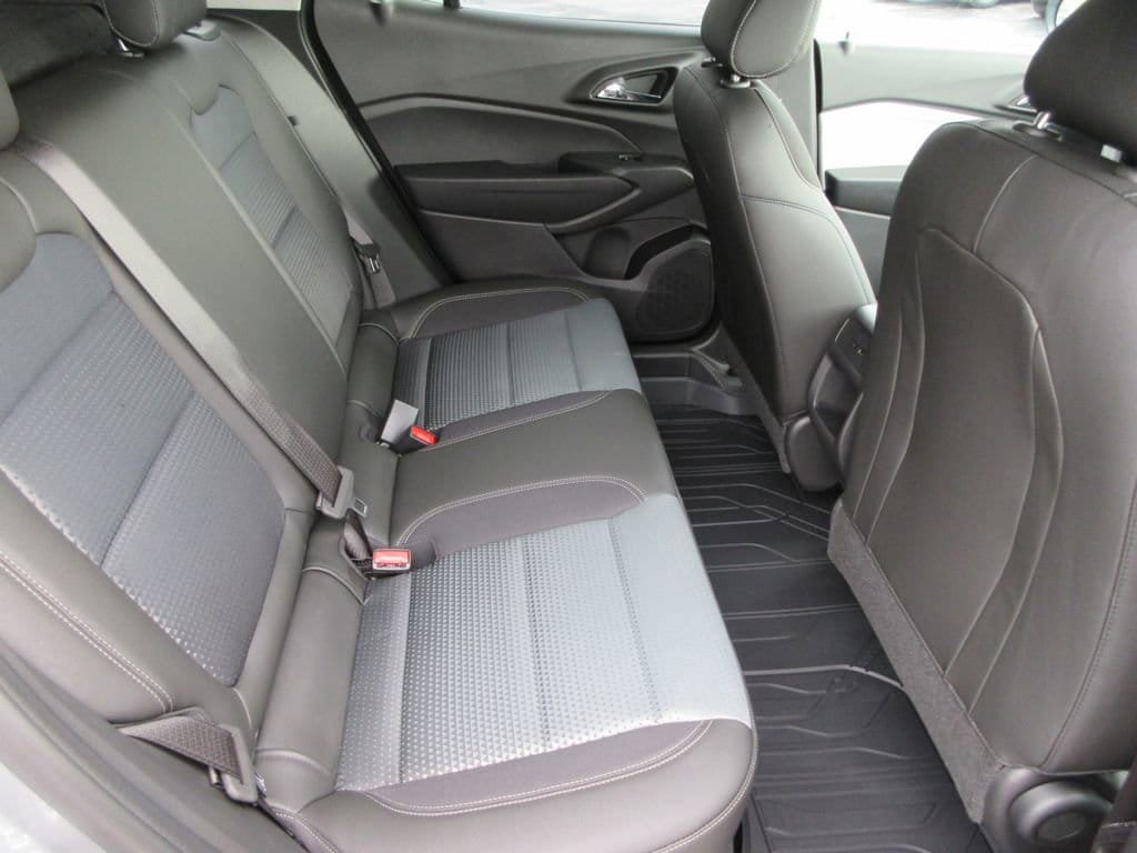New 2026 Chevrolet Trax LT FWD image 17