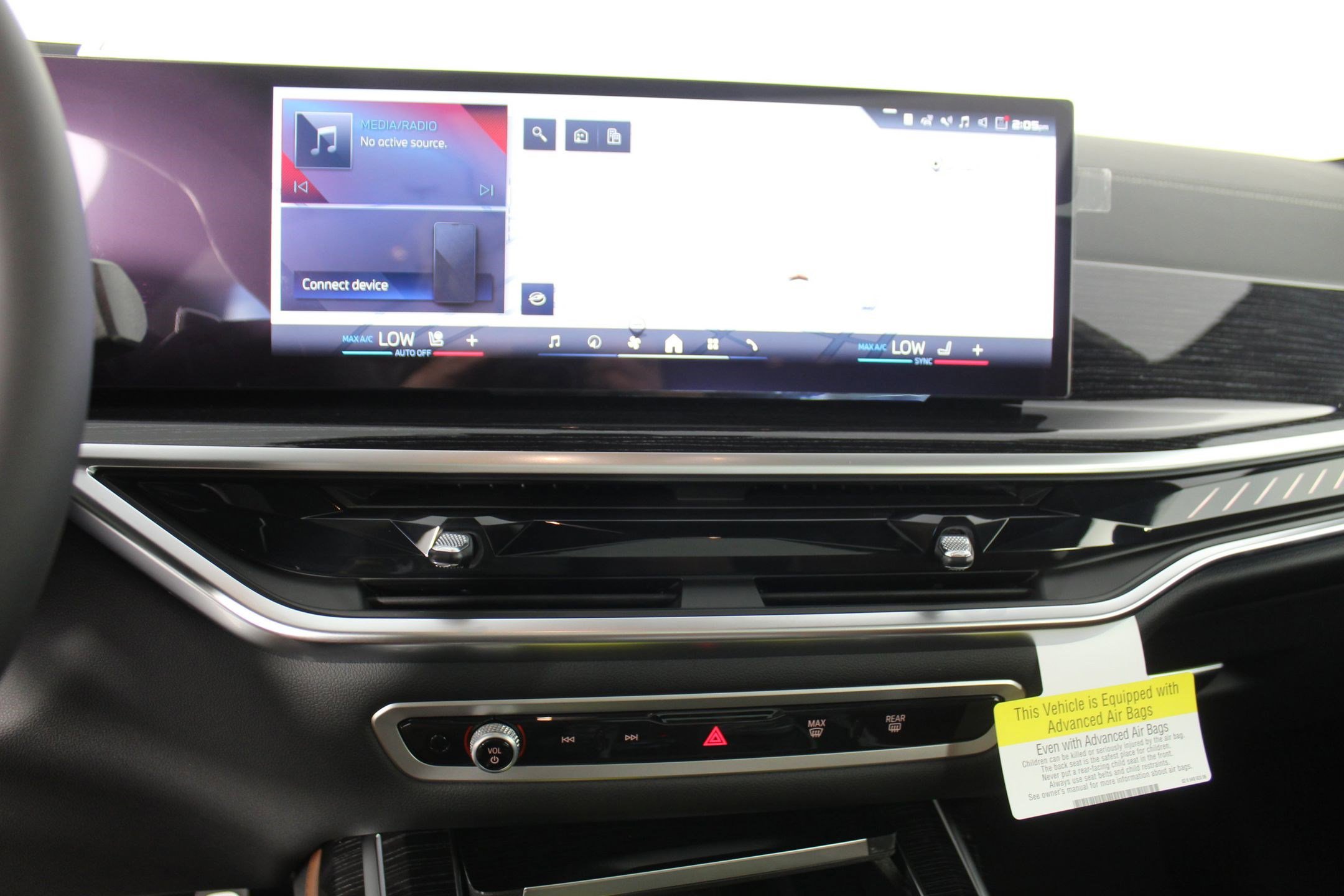 New 2026 BMW X7 M60i image 33