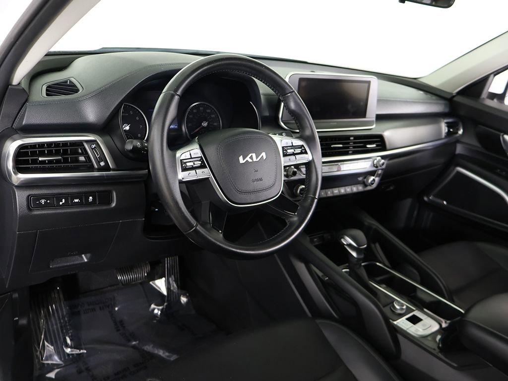 Used 2022 Kia Telluride LX FWD image 26