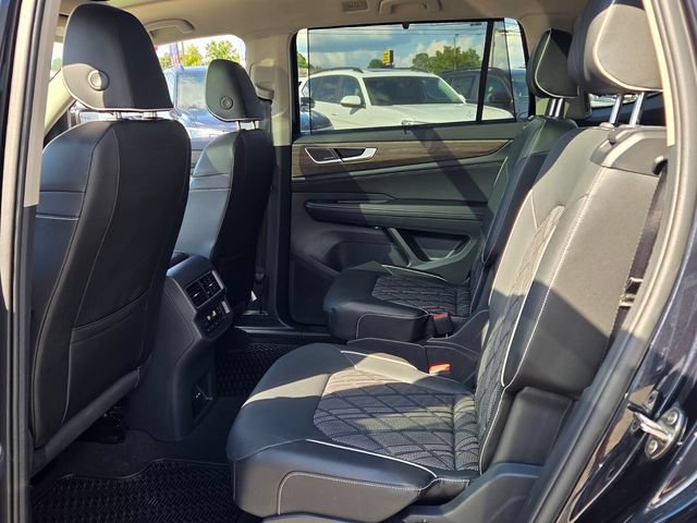 Certified 2025 Volkswagen Atlas SEL Premium R-Line AWD/4WD image 6