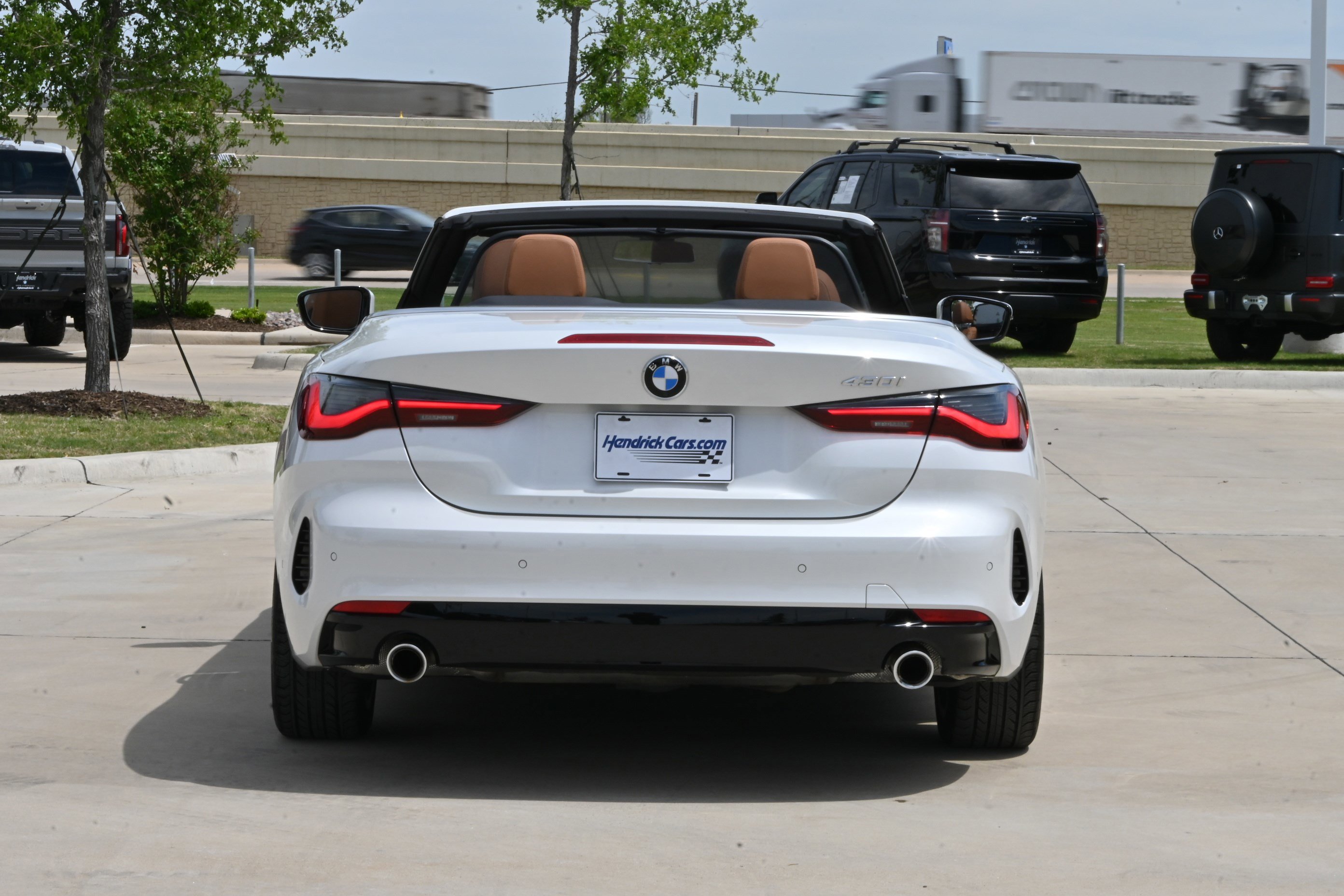Certified 2025 BMW 430i Convertible RWD image 8