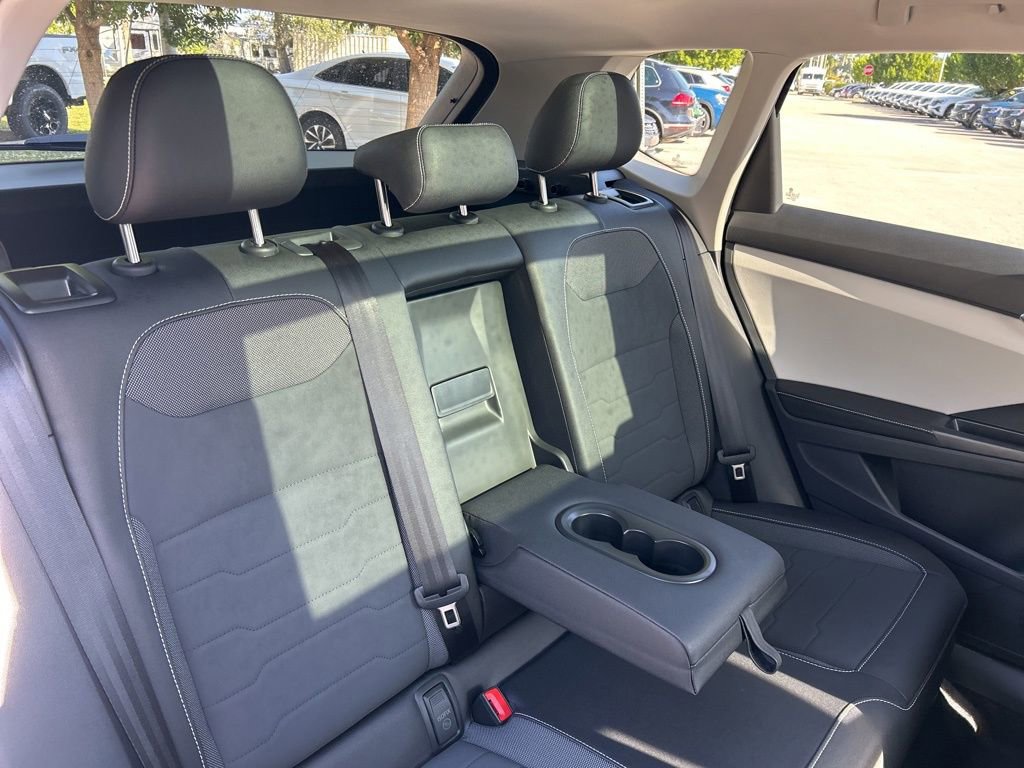 New 2026 Volkswagen Taos SE image 49