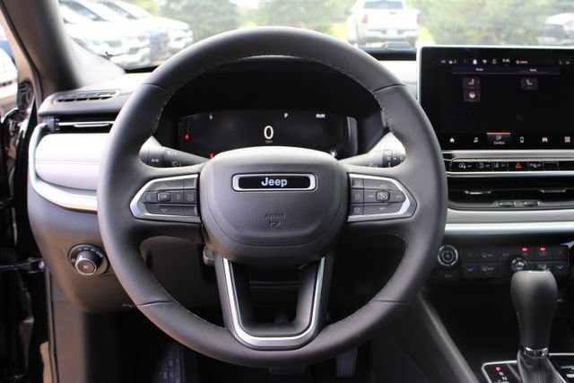 New 2026 Jeep Compass Limited AWD/4WD image 17