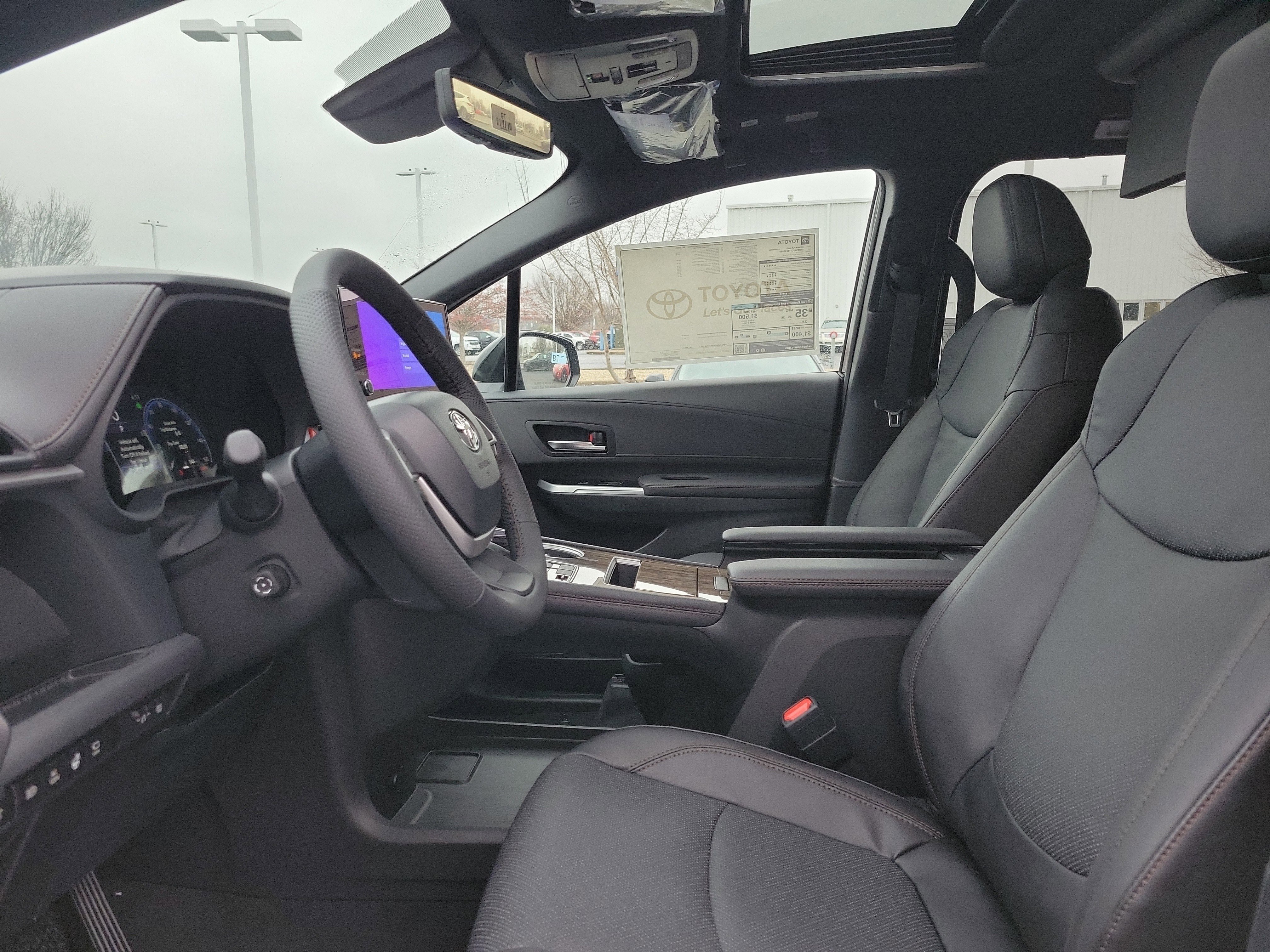 New 2026 Toyota Sienna Platinum image 14