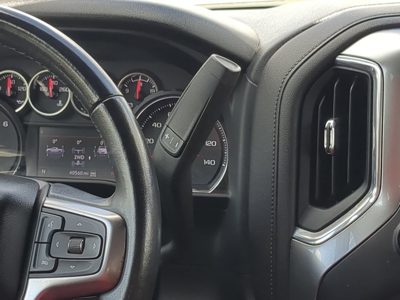 Used 2020 Chevrolet Silverado 1500 LT Trail Boss AWD/4WD image 19