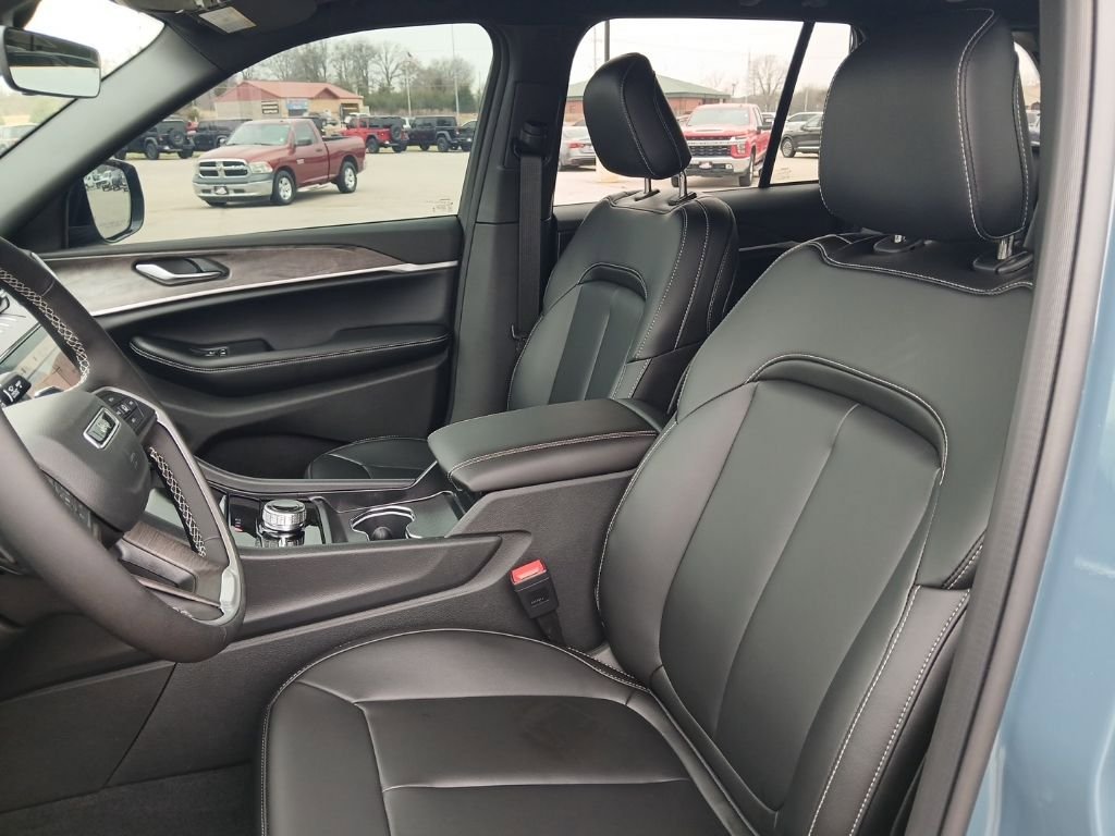 New 2026 Jeep Grand Cherokee Limited image 33