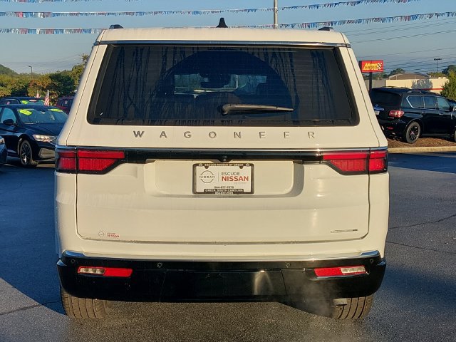 Used 2024 Jeep Wagoneer Series II AWD/4WD image 4