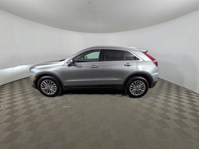 Used 2025 Cadillac XT4 Premium Luxury FWD image 16