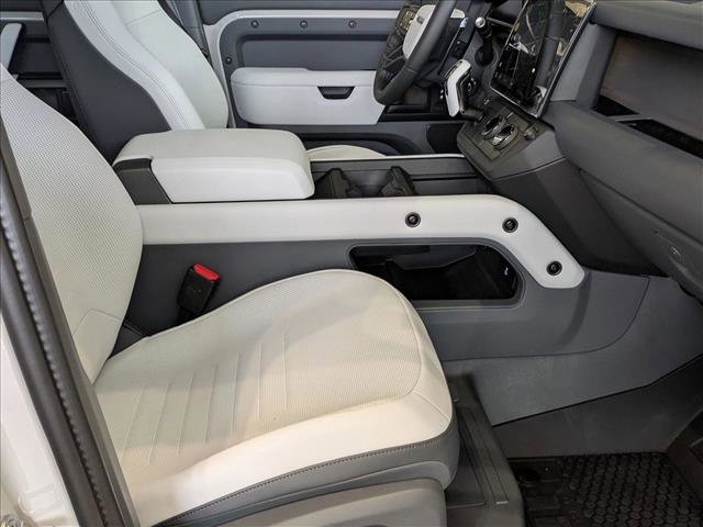 New 2026 Land Rover Defender 110 OCTA image 18