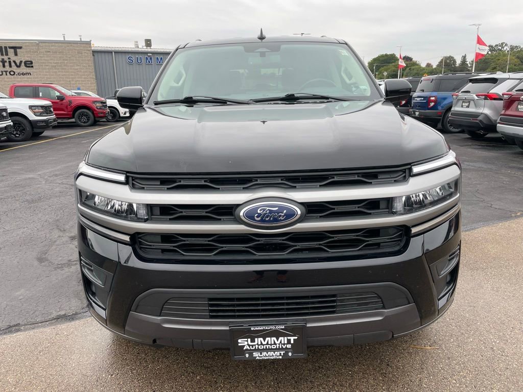 Used 2024 Ford Expedition XLT image 28