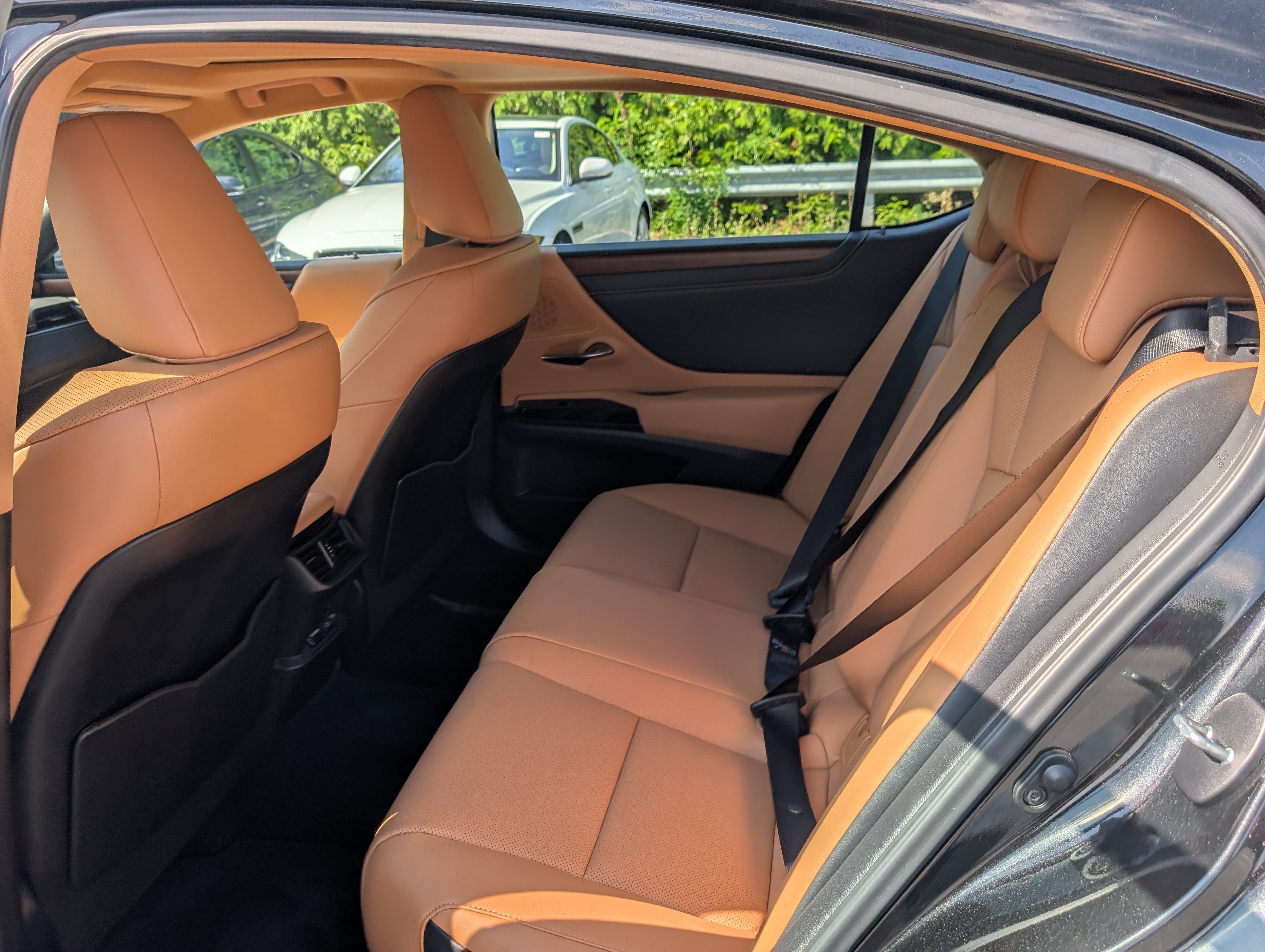 Certified 2024 Lexus ES 350 w/ Premium Package FWD image 14