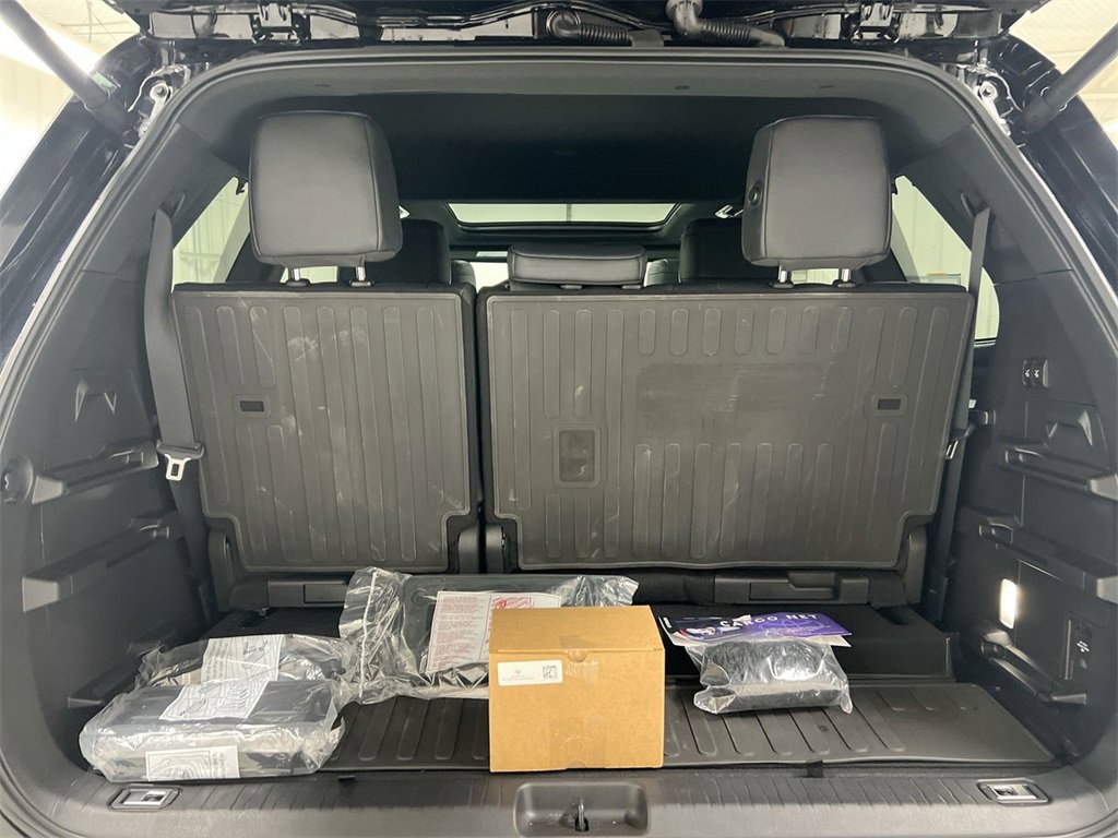 Used 2025 Toyota Sequoia Platinum image 24