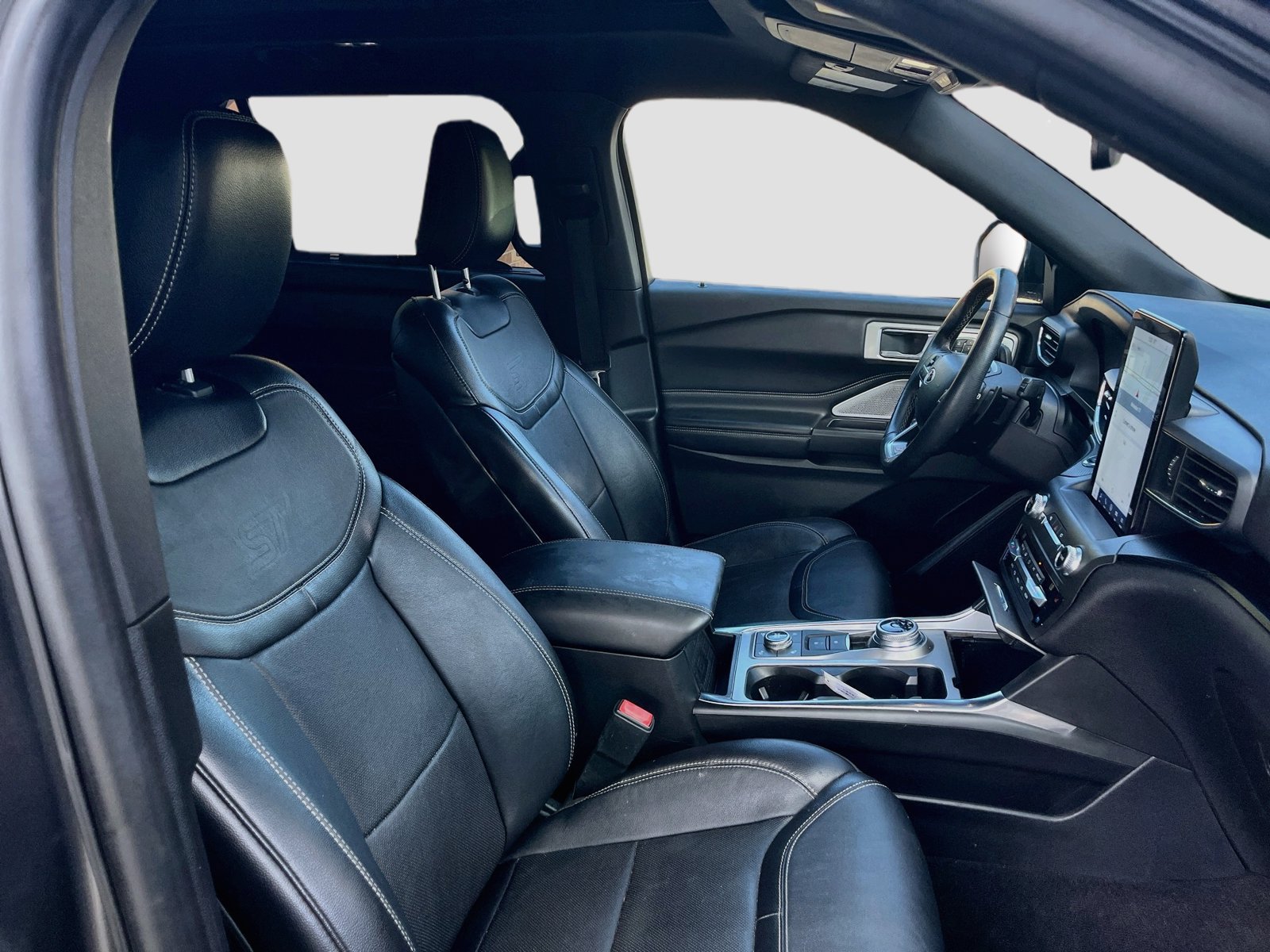 Used 2020 Ford Explorer ST w/ Premium Technology Package AWD/4WD image 31