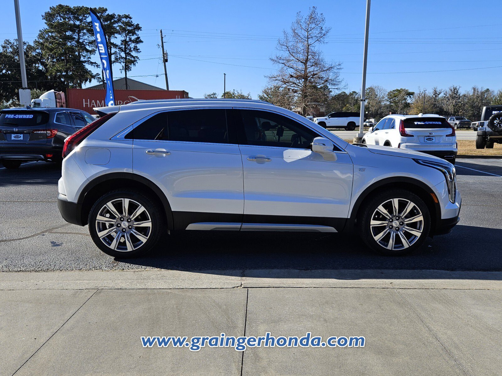 Used 2021 Cadillac XT4 Premium Luxury w/ Driver Awareness Package image 6