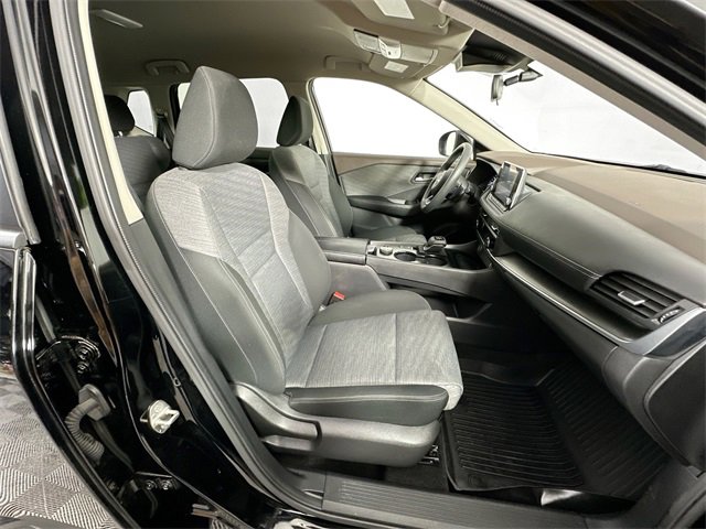 Used 2023 Nissan Rogue SV image 26