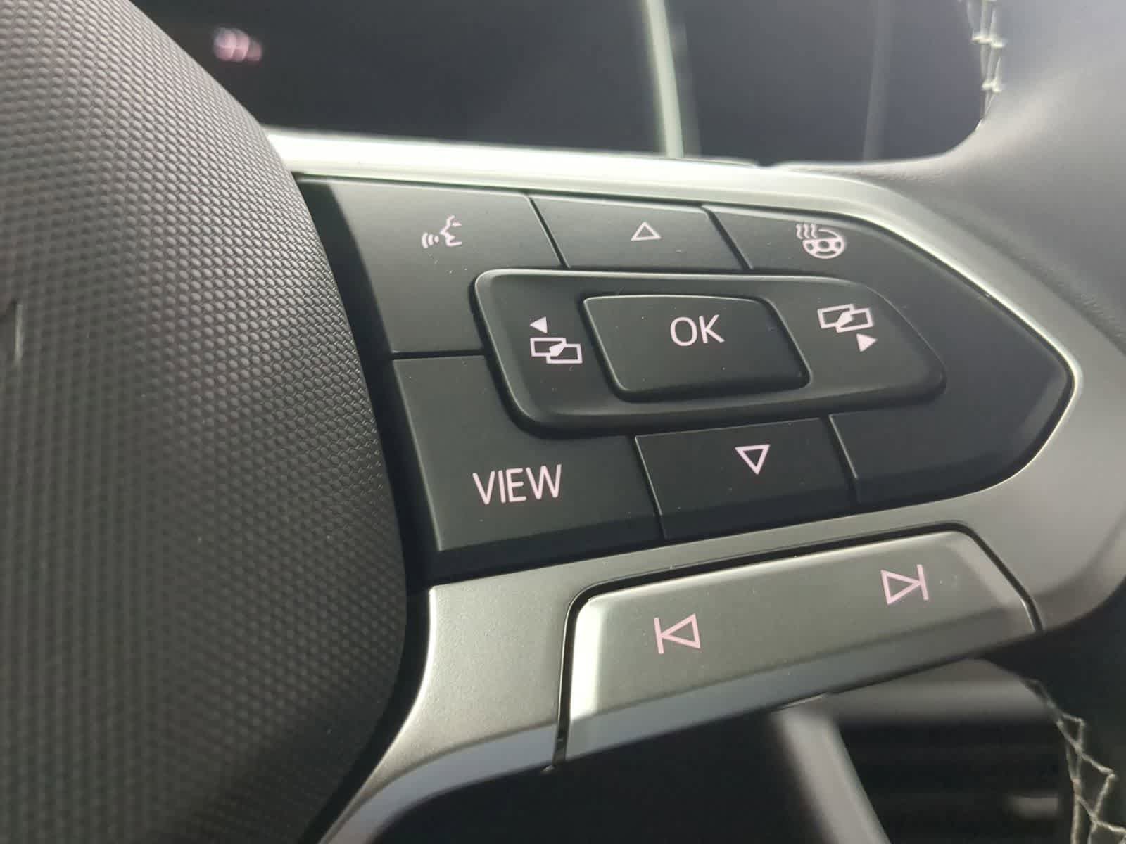 New 2025 Volkswagen Taos SE AWD/4WD image 26