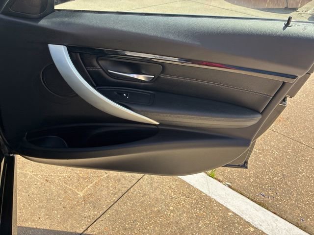 Used 2017 BMW 330i xDrive Sedan image 13