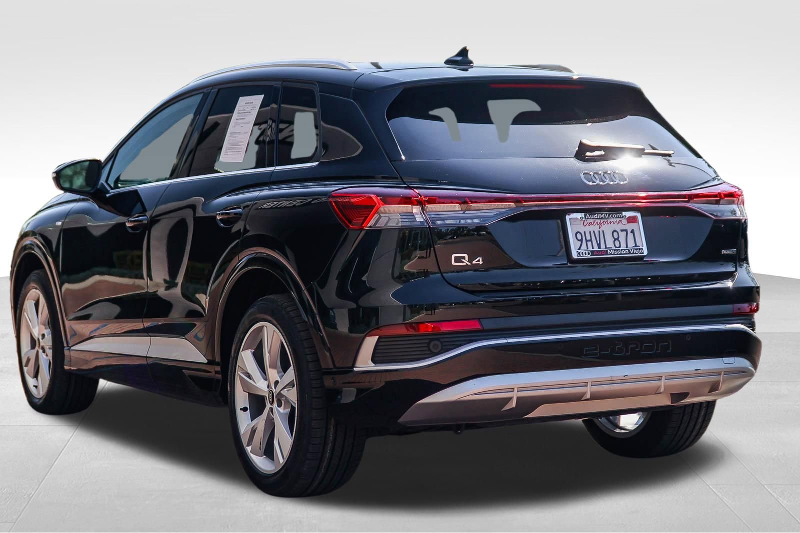 Certified 2023 Audi Q4 e-tron Prestige w/ 20" Wheel Package image 5