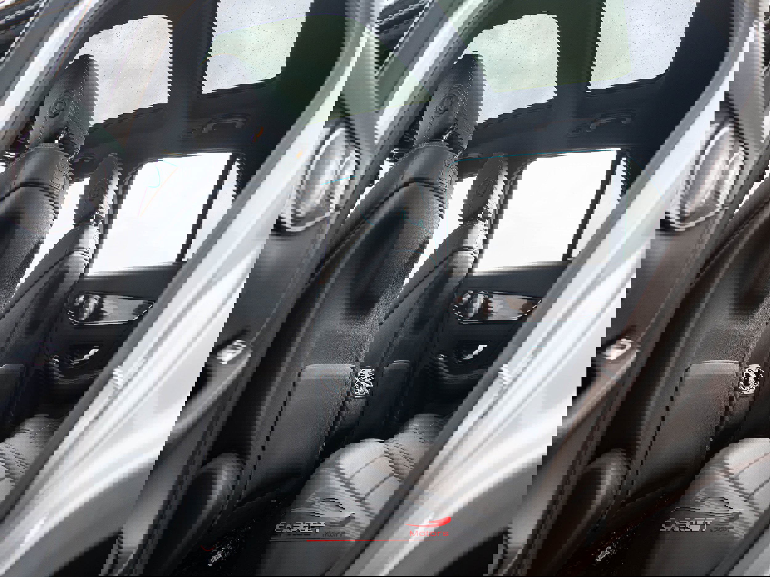 Used 2019 Mercedes-Benz GLC 300 4MATIC image 21