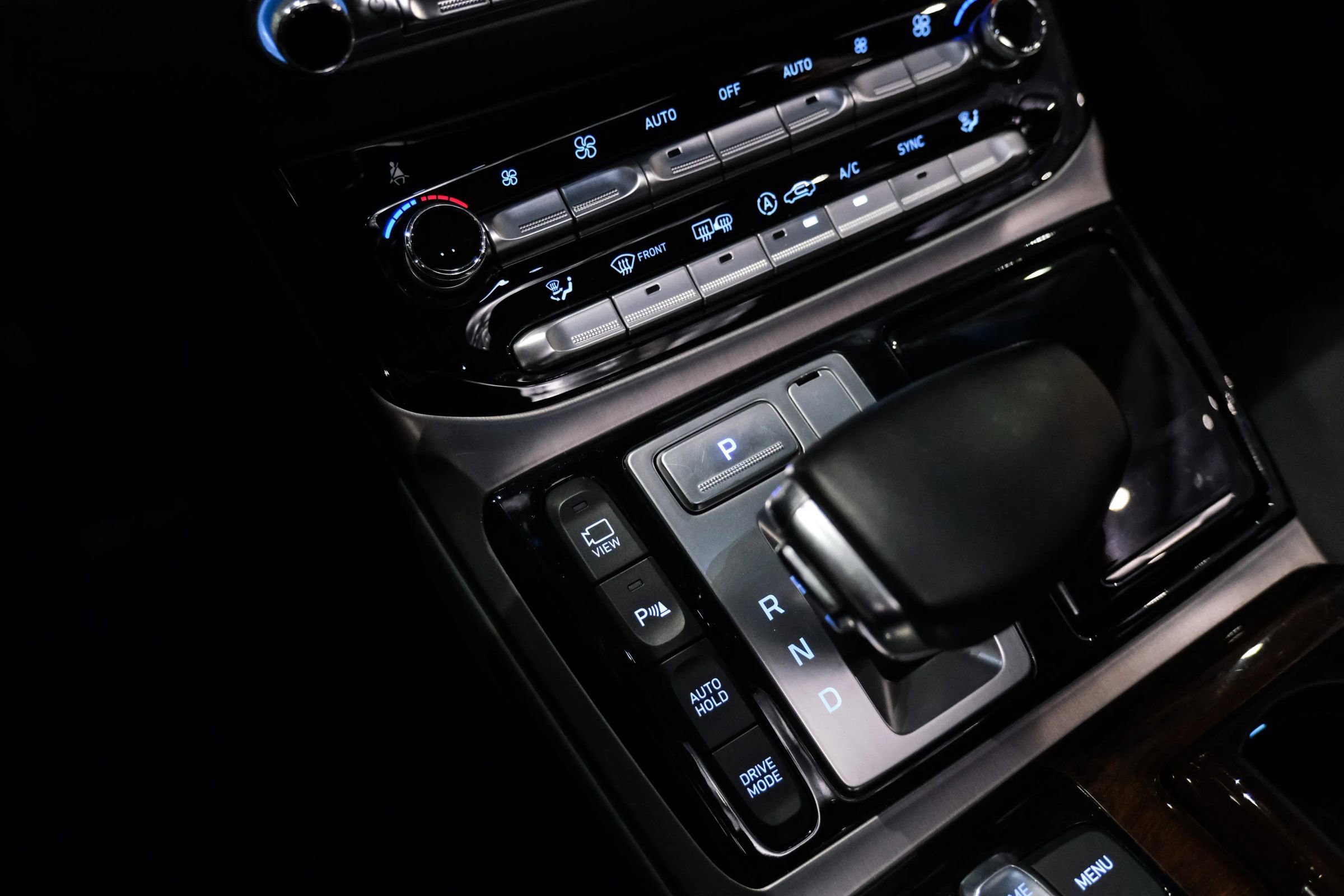 Used 2019 Genesis G90 5.0 Ultimate RWD image 28