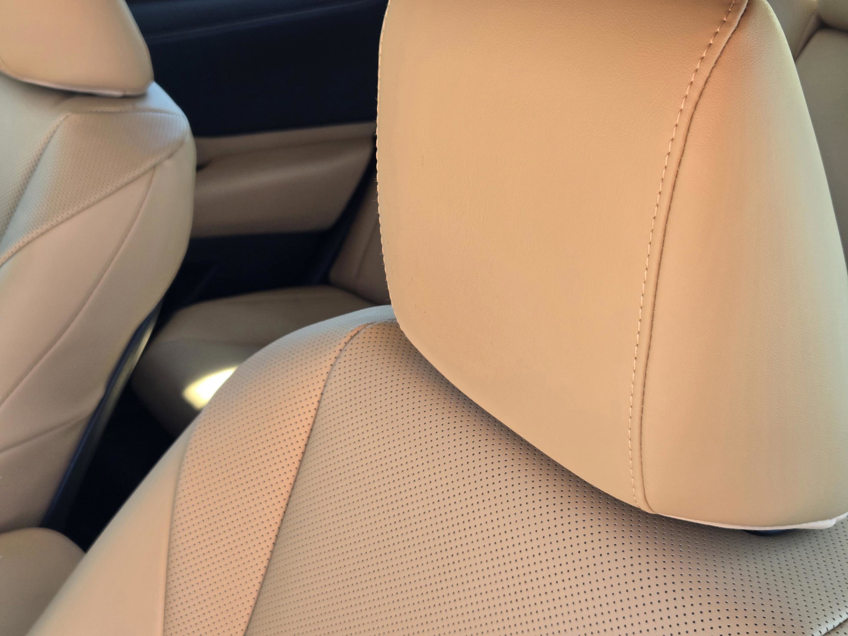 Used 2025 Lexus ES 300h w/ Premium Package FWD image 24
